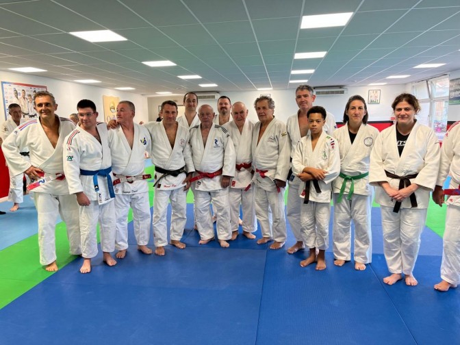 Image de l'actu 'Stage à Quillan avec des (très) hauts gradés.'